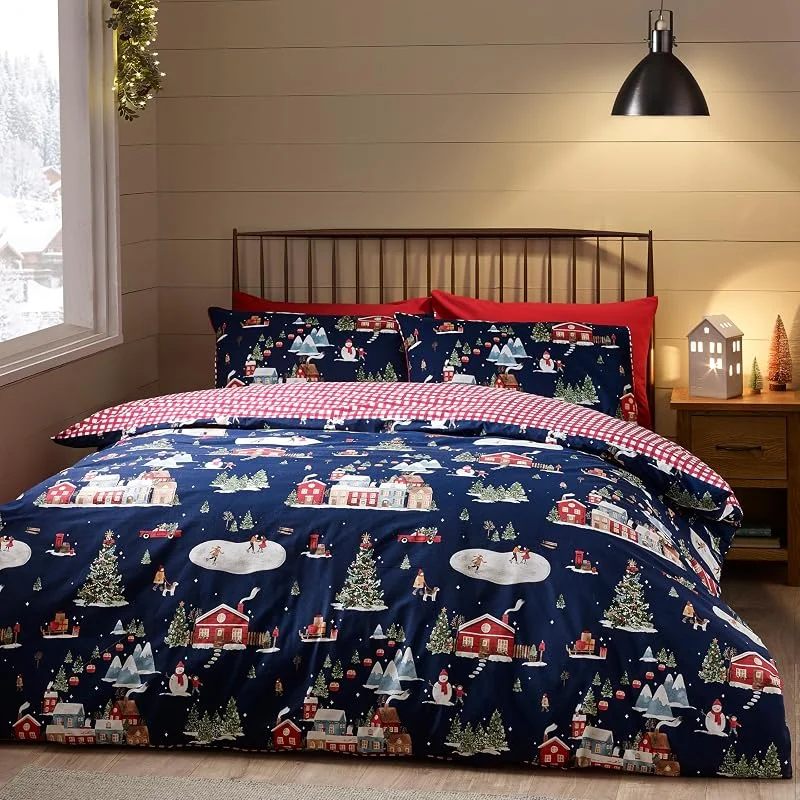 Catherine Lansfield Parure de lit Double réversible avec Housse de Couette et taies d'oreiller Motif Village de Ski de Noël Bleu Marine — Equipement ski